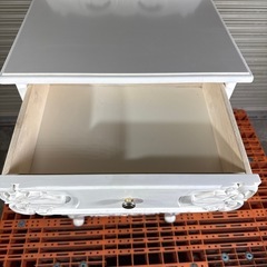 ゴシック調家具 姫系家具 アンティークチェスト（5段） リビング収納　白　の画像