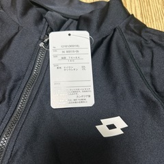 未使用　160 水着　ラッシュガードの画像