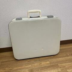 昭和 レトロ旅行カバン　取っ手付　シンプルケース　ホワイトカラー