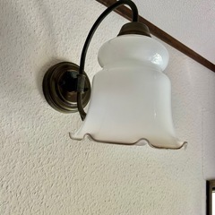 ① 壁掛け照明　ブラケットライト(2セットあり)の画像