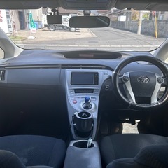 トヨタプリウスーS　H26年式　車検R7年9月11日の画像