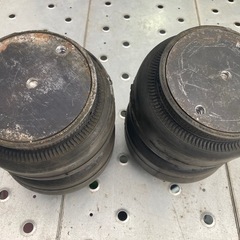 ユニバーサルエア エアサスエアバッグ 貫通式×2 非貫通式×2 Part ユニバーサルエア エアサスエアバッグ 貫通式×2 非貫通式×2 Part