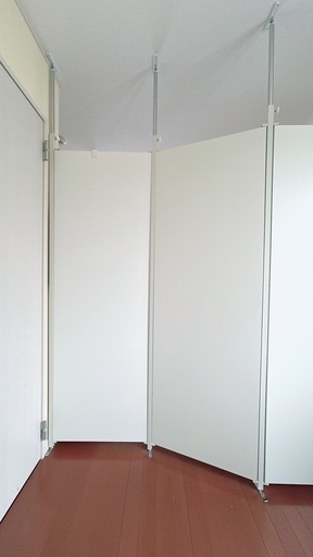 【横浜市瀬谷区】（引取希望）つっぱりパーテーション3枚セット