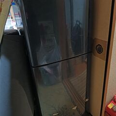 シャープ １３５Ｌ 冷凍冷蔵庫