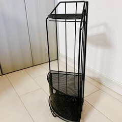 ファミーユ コーナーラック収納の画像