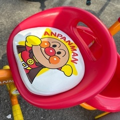 アンパンマン　手押し棒付　三輪車　の画像