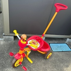 アンパンマン　手押し棒付　三輪車　の画像