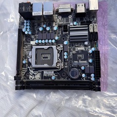 マザーボード