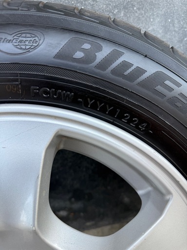【美品】165/70R14 2024年製 ヨコハマ ブルーアース ９部山 楽天市場】タイヤ 165/70 r14 81s yokohama bluearthの通販