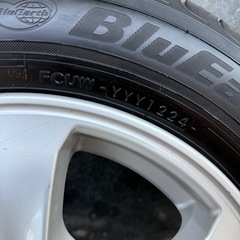 【美品】165/70R14 2024年製 ヨコハマ ブルーアース ９部山の画像