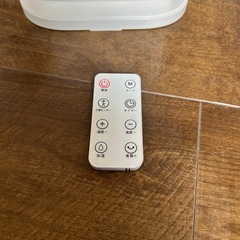 ファンヒーター 加湿器 ホワイト 超美品の画像