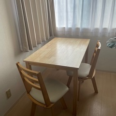 ダイニングテーブルセット
