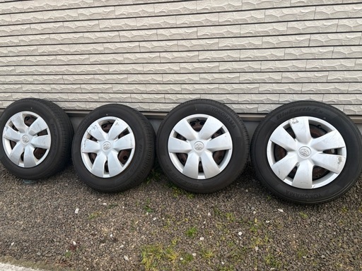 ヨコハマタイヤ　ブルーアース　14インチ　4本セット