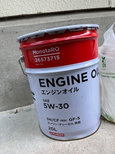 エンジンオイル　5w-30