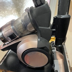 中古品。パナソニック電気掃除機MC-SR540G-Pピンクシャンパン色の画像