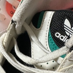 adidas Astir スニーカー ランニングシューズGY1122の画像