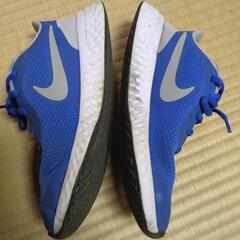 NIKE　22.5cmの画像