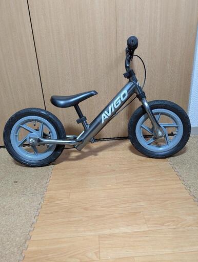 トイザらストレーニングバイクキックバイクストライダー (ぴたご