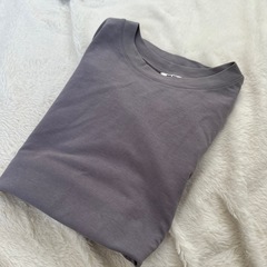 【100円】UNIQLO　Tシャツ XLの画像
