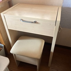 ドレッサー　机　イス付き