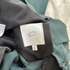 【無料】緑ズボン Lの画像