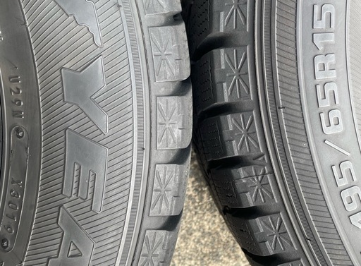 お話中　【早い者勝ち超特価^_^】大人気グッドイヤー　アイスナビ195/65/15使用後洗浄‼︎屋内保管‼︎PDF114.3 6J E