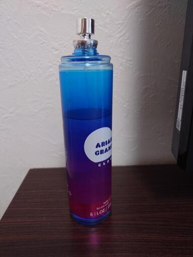 アリアナグランデ 香水 ボディミスト セット - メルカリ