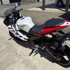 2012年モデル ヤマハYZF-R15の画像