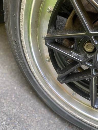 エクイップ？旧車ホイルレア