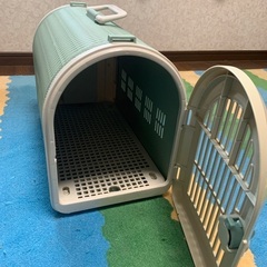 ペットキャリーケース