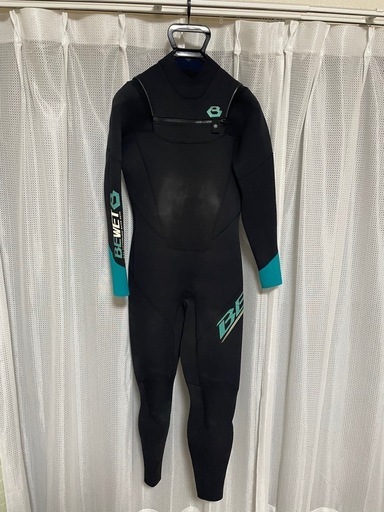 ウエットスーツ