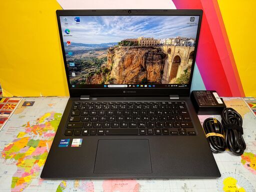 JC04115極美品 第11世代i7・16GB 東芝 G83/HS Office2024大容量