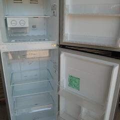 2ドア冷蔵庫  Hisense  227L  2020年製の画像