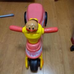 アンパンマンのバイクの画像