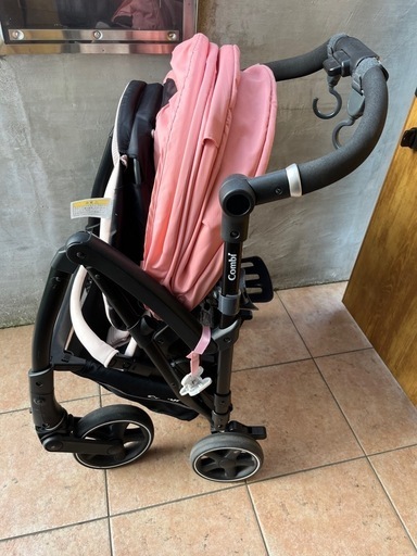 コンビ　ベビーカー