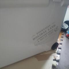 大型クーラーボックスの画像