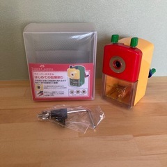 カラフル手動式鉛筆削り　中古品