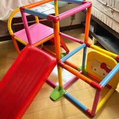 ハローキティ 滑り台付きジャングルジム