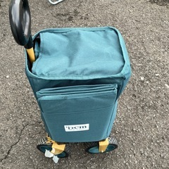 四輪キャリア折りたたみトノカバー付きの画像