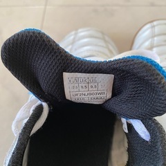 アンブロ　UMBRO 　フットサル　シューズ　中古　27.0の画像