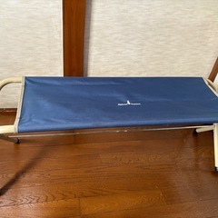 ベンチシート　折りたたみ可能