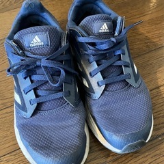 adidasアディダス スニーカー シューズ ランニングシューズ 靴