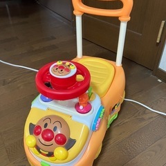 アンパンマンよくばりビジーカー