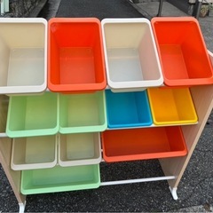 ０円　おもちゃ箱