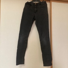 H&Mスキニージーンズ