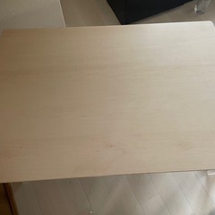テーブル
