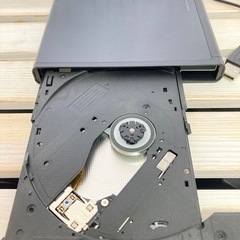 ロジテック　ポータブルDVDドライブ　書込みソフト付き　美品の画像