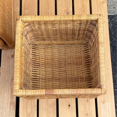 ラタン製 ラックの画像