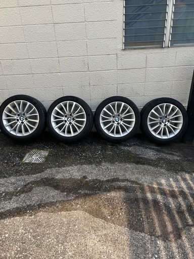 BMW F10 F11 純正ラグジュアリー　
アルミ　タイヤ　18インチ