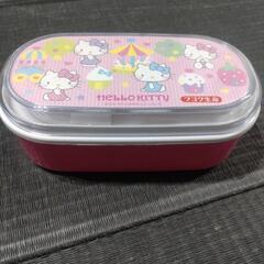 弁当箱　ハローキティ　キティちゃん　ピンク　　保育園通園準備に‼️　お弁当箱　ランチボックス　箸つきの画像